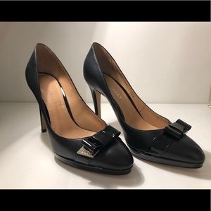 Bally Classic Pumps Black with Bow tie